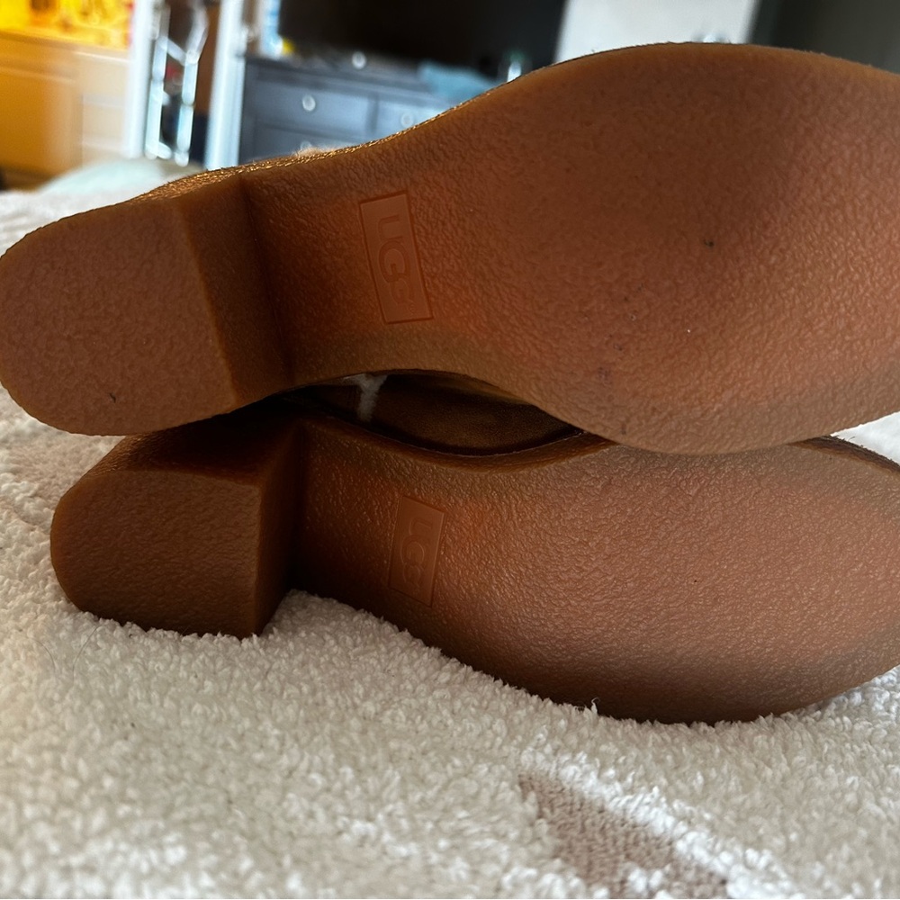 Ugg Kasen Bootie - image 7